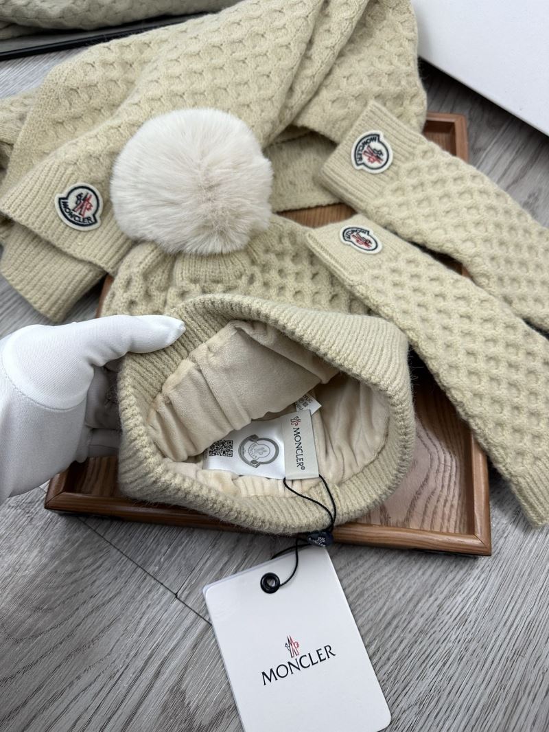 Moncler Caps Scarfs